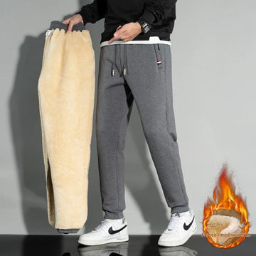 Men's Fleece-Lined Thickened Jogger Casual Pants with Lamb Wool Lining for Excellent Heat Retention, Gray Simple Style, Comfortable and Versatile, Suitable for Daily Outings and Home Relaxation, Offering Both Comfort and Styl