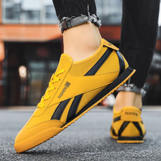 Classic Yellow Canvas Sneakers for Men Fashion Low Cut Flat Sports Shoes Men Comfortable Lightweight Outdoor Men's Running Shoes