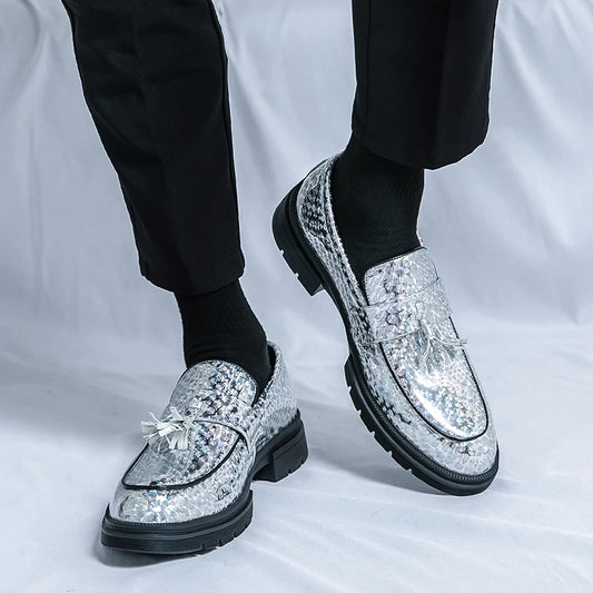 Fashion Tassel Leather Shoes for Men Comfort Pointed Shiny Man Wedding Shoes Slip-On Bussiness Dress Shoes Man zapatos de cuero